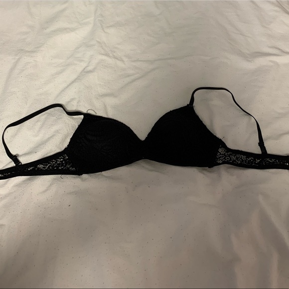 Bralette - Black lace detailed - Picture 2 of 4